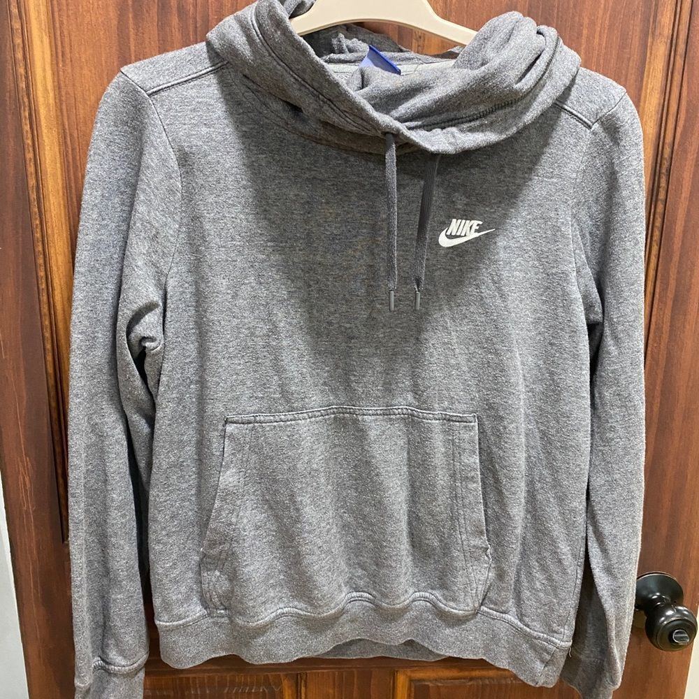 Nike sportswear club sweater hoodie heather gray womens size M